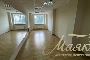 комерційна за адресою Ярославська вул., 56