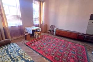 квартира за адресою Підзамче вул., 6