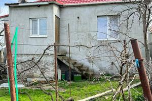 будинок за адресою с-ще. Світле, Зелена
