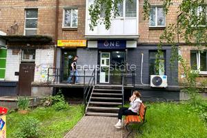 комерційна за адресою Ольжича вул., 3