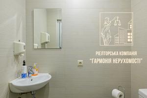 комерційна за адресою Жуля Верна бульв. (Ромена Роллана), 4