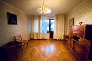 будинок за адресою Київська
