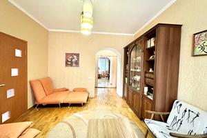 квартира по адресу Розваги ул., 27