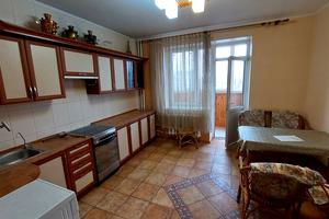 квартира по адресу Миколы Бажана просп., 12
