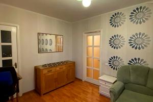 квартира за адресою Паркова вул., 76
