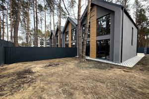 будинок за адресою Сілезька вул. (Рози Люксембург), 1