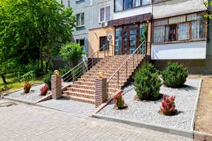 комерційна за адресою Запорізька вул., 5