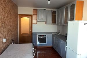 квартира за адресою Анни Ахматової вул., 3
