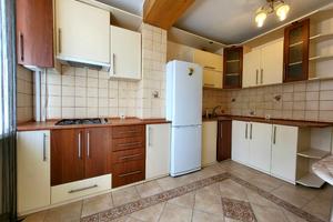 квартира за адресою майдан Незалежності пл., 10