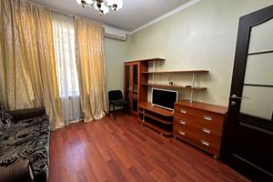 квартира за адресою Володимира Антоновича вул. (Свердлова), 49а