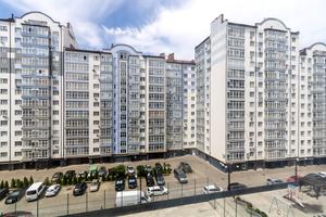 квартира за адресою Височана вул., 18