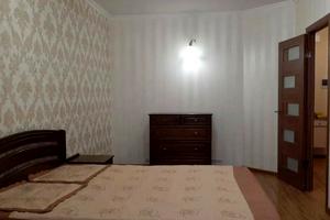 квартира за адресою В'ячеслава Чорновола вул., 60