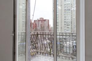 комерційна за адресою Антоновича вул. (Горького), 169