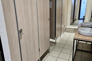 комерційна за адресою Борщагівська вул., 154