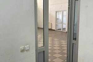 комерційна за адресою Зелена вул., 150