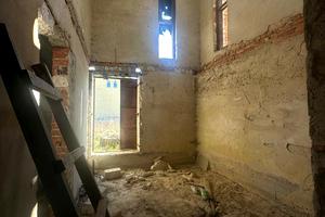 будинок за адресою Помаранчевої революції, 5