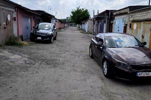 паркомісце за адресою Іванова вул., 111