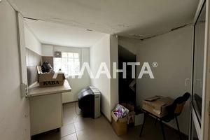 комерційна за адресою Добровольців вул. (Маршала Говорова), 8