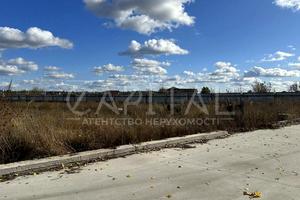 комерційна за адресою Соборна вул., 305