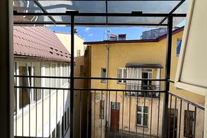 комерційна за адресою Туган Барановського, 16