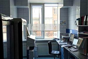 комерційна за адресою Почайнинська вул., 70