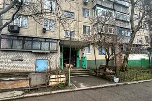 квартира за адресою Степана Бандери вул. (Добролюбова), 1