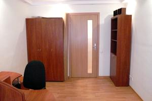 комерційна за адресою Німанська вул., 2