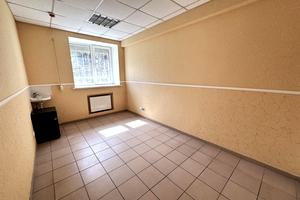 комерційна за адресою Шевченка вул., 3