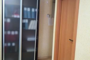 комерційна за адресою Маяковського просп., 18