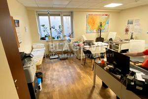 комерційна за адресою Тарасівська вул., 15Б