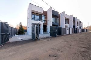 дом по адресу Сергея Колоса ул., 12