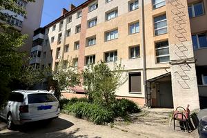 квартира за адресою Перемоги просп., 12