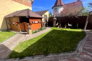 будинок за адресою Космонавтів, 21