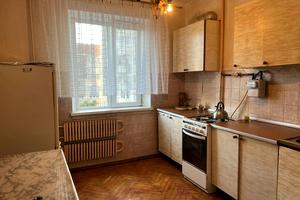 квартира за адресою Симоненка вул., 1