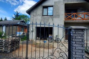 будинок за адресою Вишнева вул., 152