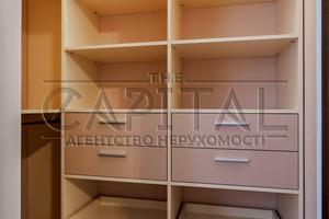 будинок за адресою с. Петропавлівська борщагівка, Вишнева, 1