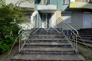 комерційна за адресою Лісового вул., 29
