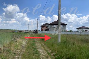 участок по адресу с. Безугловка, Шаслива