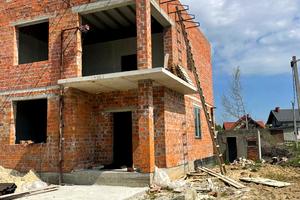 будинок за адресою бандери