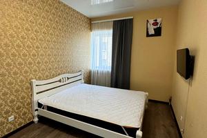 квартира за адресою Кам'янецька вул., 84