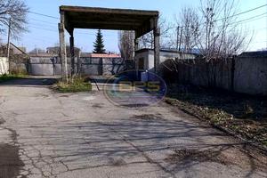комерційна за адресою Миколи Міхновського вул., 14