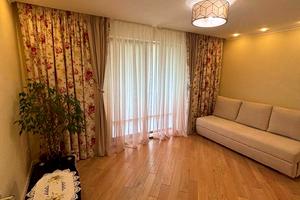 будинок за адресою В'ячеслава Чорновола вул.