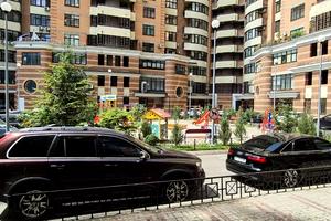 комерційна за адресою Лесі Українки бульв., 7-Б