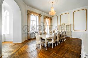 коммерческая по адресу Жилянская ул., 5