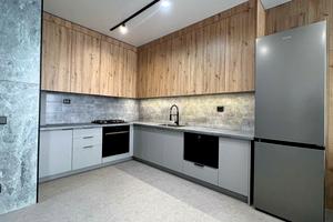 квартира по адресу Героев Майдана ул., 5