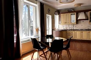 будинок за адресою Юрія Чабаха вул., 16