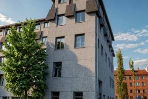 комерційна за адресою Дорогожицька вул., 12