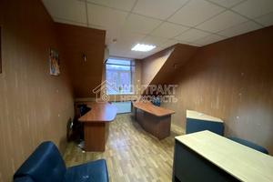 комерційна за адресою Космічна вул., 26