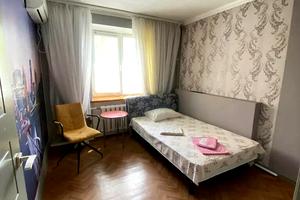 квартира за адресою Богдана Хмельницького просп. (Героїв Сталінграда), 4