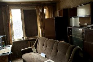 квартира за адресою Космонавтів вул., 5а